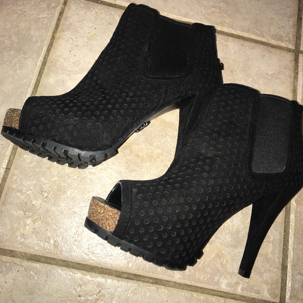 Black heels